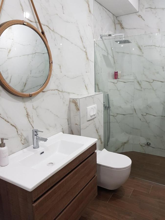 Modern Apartment Doris Kotor Luaran gambar
